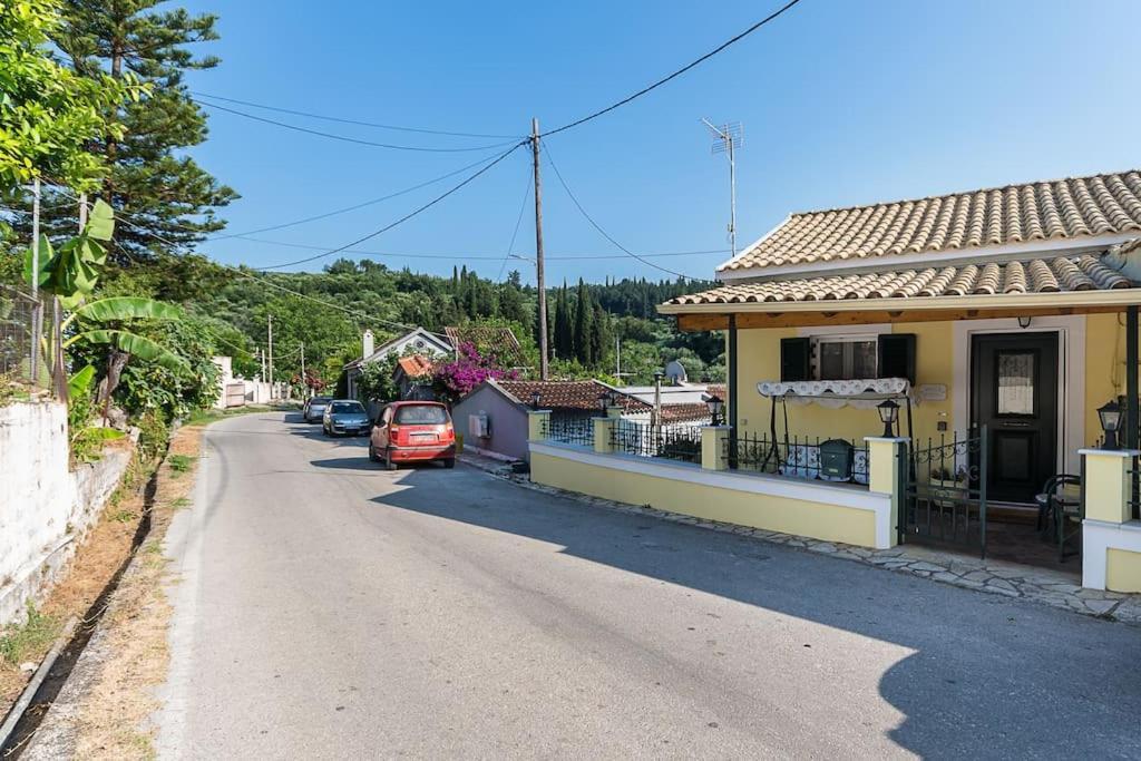 Nona * Acharavi (Corfu)